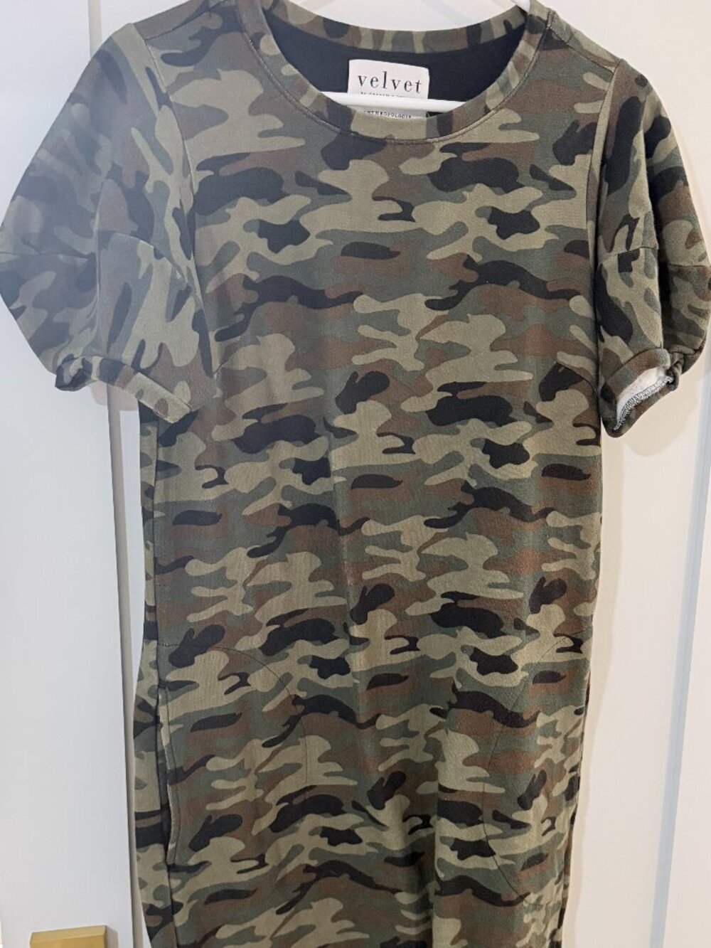 Velvet by Graham & Spencer Anthropologie Camo Sweatshirt Dress NWT Size M